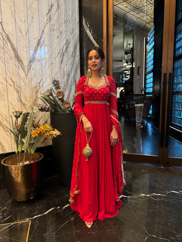 MEERA RED ANARKALI